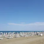 Ithaki Phinikoudes No. 105 Larnaca