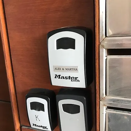 Ithaki Phinikoudes No. 105 * 拉纳卡