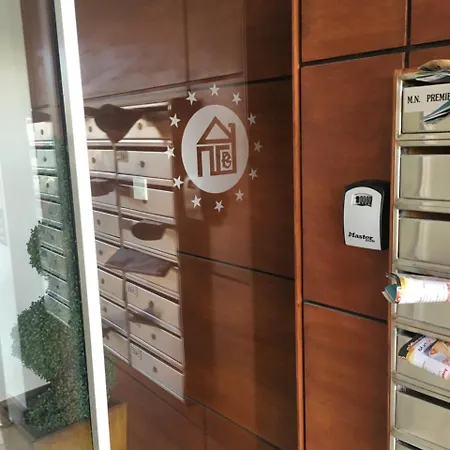 Ithaki Phinikoudes No. 105