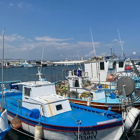 Ithaki Phinikoudes No. 105 Lejlighed Larnaca