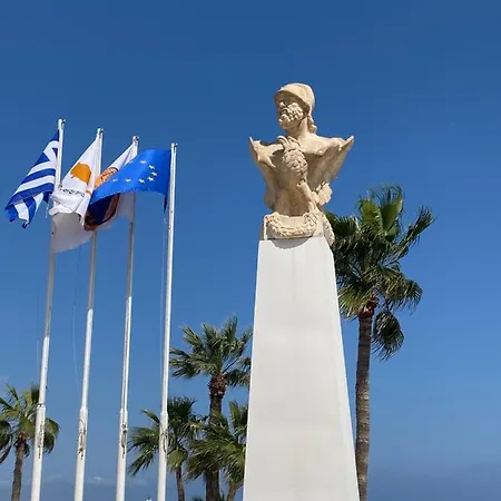 Ithaki Phinikoudes No. 105 Lejlighed Larnaca